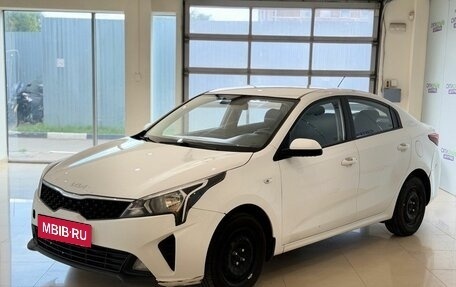 KIA Rio IV, 2021 год, 950 000 рублей, 3 фотография