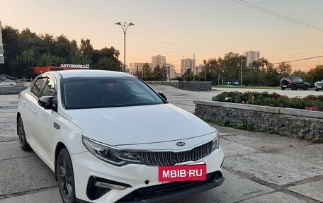 KIA Optima IV, 2019 год, 1 550 000 рублей, 2 фотография