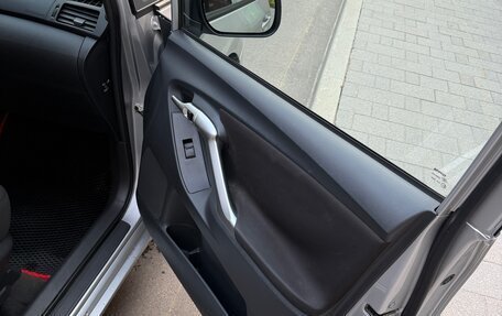 Toyota Verso I, 2011 год, 1 250 000 рублей, 10 фотография