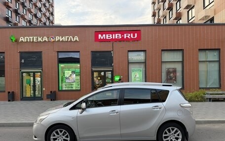 Toyota Verso I, 2011 год, 1 250 000 рублей, 16 фотография