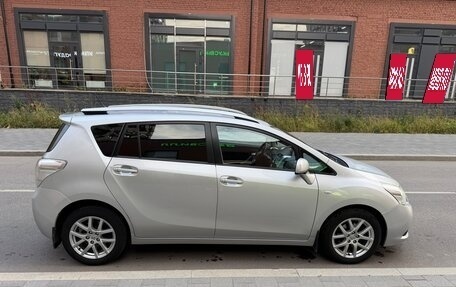 Toyota Verso I, 2011 год, 1 250 000 рублей, 8 фотография