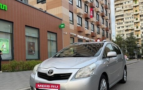 Toyota Verso I, 2011 год, 1 250 000 рублей, 17 фотография