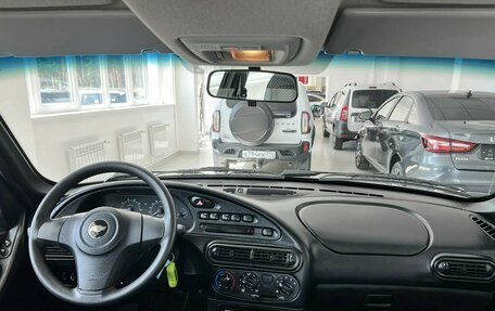 Chevrolet Niva I рестайлинг, 2019 год, 750 000 рублей, 16 фотография