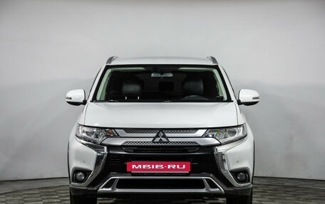 Mitsubishi Outlander III рестайлинг 3, 2020 год, 2 049 000 рублей, 2 фотография