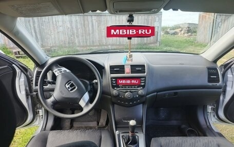 Honda Accord VII рестайлинг, 2003 год, 600 000 рублей, 9 фотография