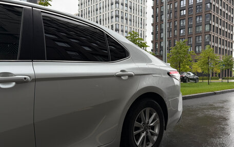 Toyota Camry, 2018 год, 2 390 000 рублей, 9 фотография