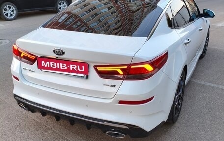 KIA Optima IV, 2018 год, 2 500 000 рублей, 9 фотография