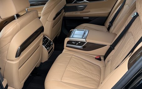BMW 7 серия, 2016 год, 4 000 000 рублей, 11 фотография
