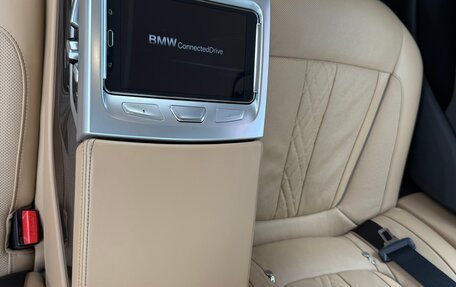 BMW 7 серия, 2016 год, 4 000 000 рублей, 13 фотография