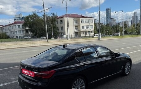 BMW 7 серия, 2016 год, 4 000 000 рублей, 2 фотография