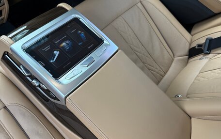 BMW 7 серия, 2016 год, 4 000 000 рублей, 33 фотография