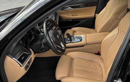 BMW 7 серия, 2016 год, 4 000 000 рублей, 31 фотография