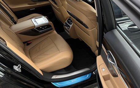 BMW 7 серия, 2016 год, 4 000 000 рублей, 34 фотография