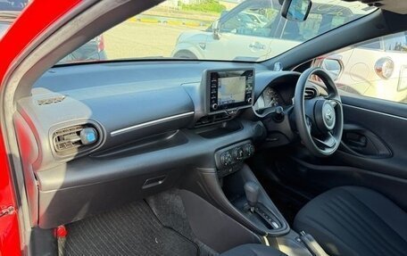 Toyota Yaris, 2021 год, 699 776 рублей, 6 фотография