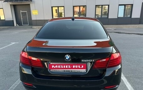 BMW 5 серия, 2014 год, 1 850 000 рублей, 8 фотография
