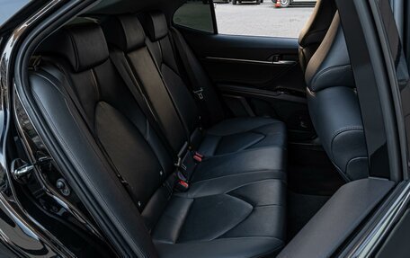 Toyota Camry, 2020 год, 3 280 000 рублей, 7 фотография