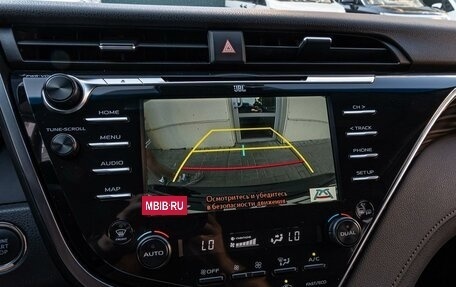 Toyota Camry, 2020 год, 3 280 000 рублей, 15 фотография