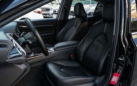 Toyota Camry, 2020 год, 3 280 000 рублей, 10 фотография