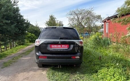 Mitsubishi Outlander III рестайлинг 3, 2012 год, 880 000 рублей, 3 фотография