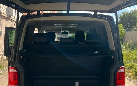 Volkswagen Multivan T6 рестайлинг, 2016 год, 3 920 000 рублей, 14 фотография