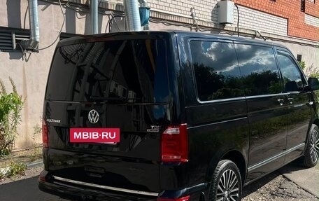 Volkswagen Multivan T6 рестайлинг, 2016 год, 3 920 000 рублей, 16 фотография