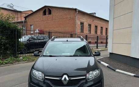 Renault Sandero II рестайлинг, 2016 год, 900 000 рублей, 1 фотография