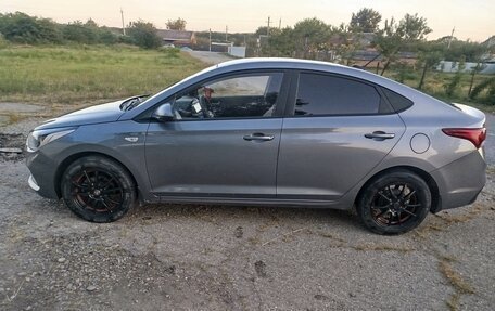Hyundai Solaris II рестайлинг, 2017 год, 1 050 000 рублей, 9 фотография
