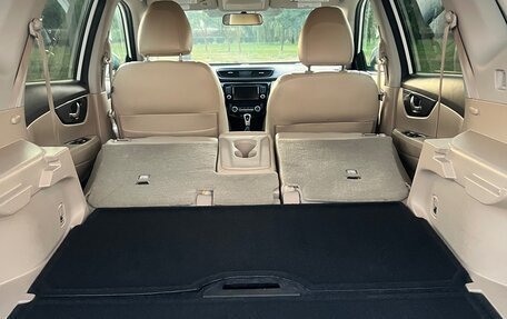 Nissan Rogue II, 2017 год, 2 250 000 рублей, 10 фотография