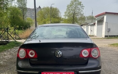 Volkswagen Passat B6, 2008 год, 800 000 рублей, 2 фотография
