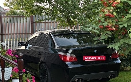 BMW 5 серия, 2003 год, 1 550 000 рублей, 15 фотография