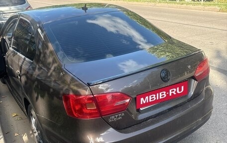 Volkswagen Jetta VI, 2013 год, 920 000 рублей, 2 фотография