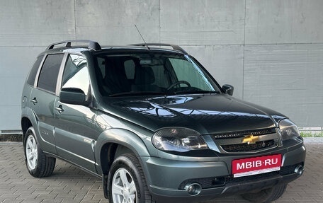 Chevrolet Niva I рестайлинг, 2018 год, 850 000 рублей, 1 фотография