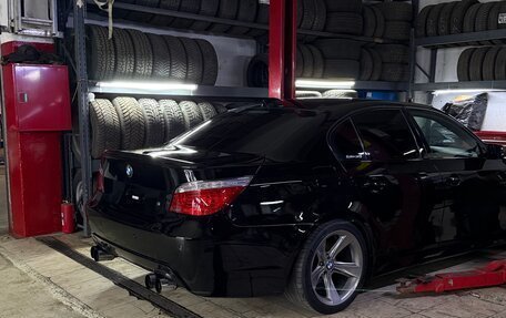 BMW 5 серия, 2005 год, 1 550 000 рублей, 11 фотография