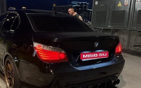 BMW 5 серия, 2005 год, 1 550 000 рублей, 19 фотография