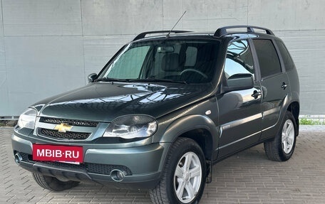 Chevrolet Niva I рестайлинг, 2018 год, 850 000 рублей, 3 фотография