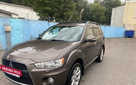 Mitsubishi Outlander III рестайлинг 3, 2011 год, 1 200 000 рублей, 3 фотография