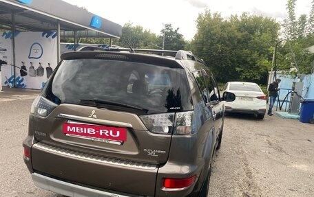 Mitsubishi Outlander III рестайлинг 3, 2011 год, 1 200 000 рублей, 11 фотография