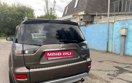 Mitsubishi Outlander III рестайлинг 3, 2011 год, 1 200 000 рублей, 14 фотография