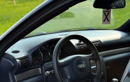Audi A4, 2000 год, 525 000 рублей, 10 фотография