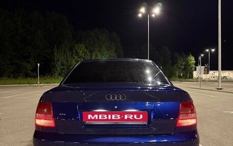 Audi A4, 2000 год, 525 000 рублей, 23 фотография