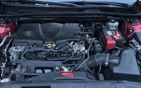 Toyota Camry, 2021 год, 2 200 000 рублей, 9 фотография