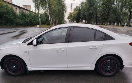Chevrolet Cruze II, 2012 год, 750 000 рублей, 3 фотография