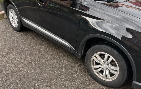 Mitsubishi Outlander III рестайлинг 3, 2018 год, 1 490 000 рублей, 8 фотография