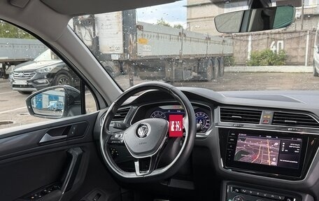 Volkswagen Tiguan II, 2018 год, 2 600 000 рублей, 9 фотография