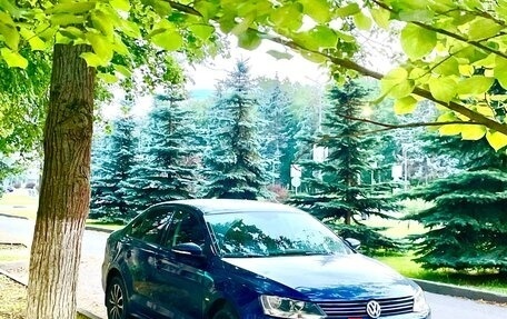 Volkswagen Jetta VI, 2012 год, 750 000 рублей, 6 фотография