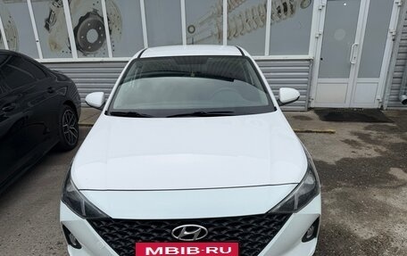 Hyundai Solaris II рестайлинг, 2021 год, 1 080 000 рублей, 6 фотография