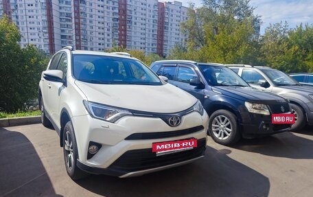 Toyota RAV4, 2016 год, 2 550 000 рублей, 2 фотография