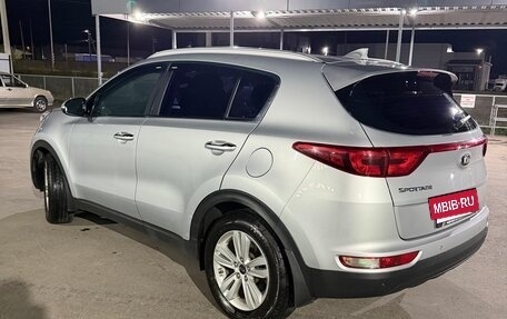 KIA Sportage IV рестайлинг, 2017 год, 2 000 000 рублей, 9 фотография