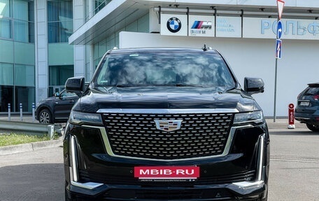 Cadillac Escalade V, 2022 год, 11 310 082 рублей, 2 фотография