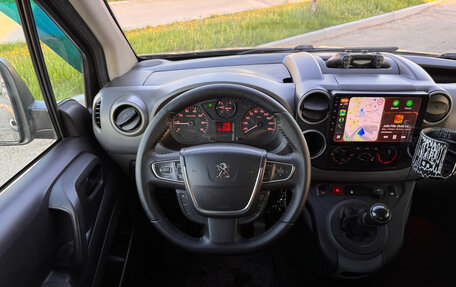 Peugeot Partner II рестайлинг 2, 2010 год, 640 000 рублей, 21 фотография